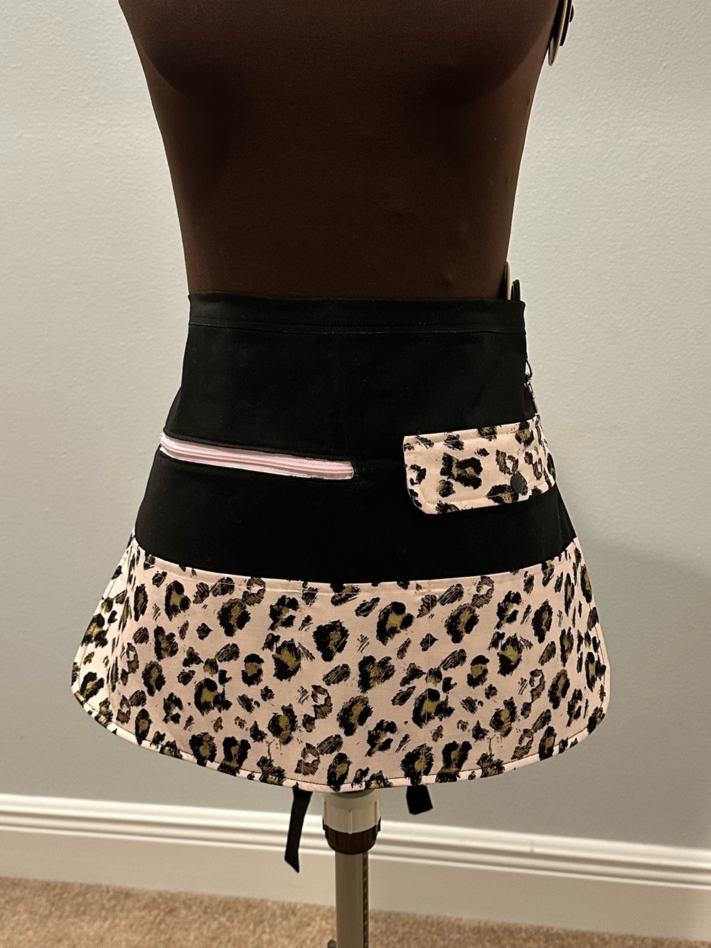 Leopard Print and Black Waist Apron with Tie Waist and Pockets